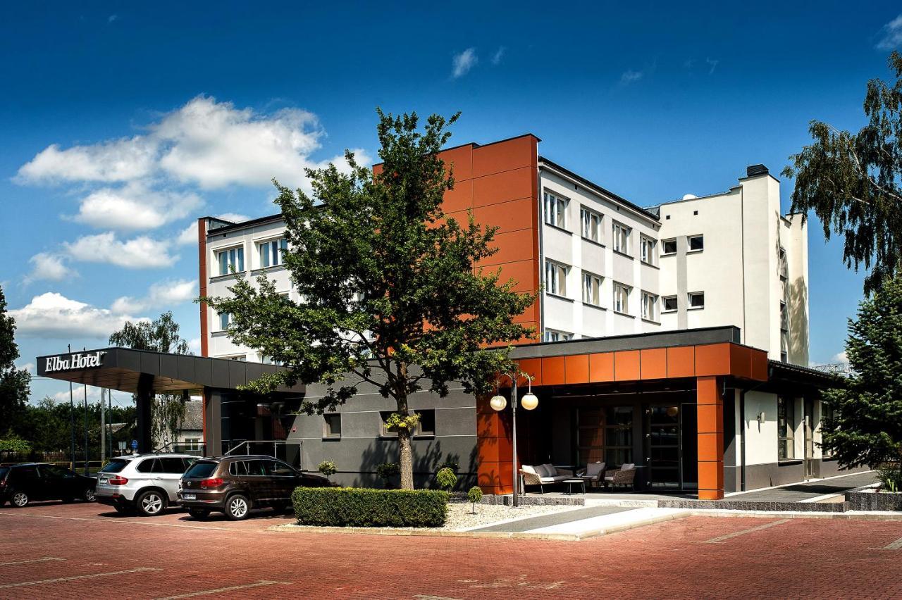 Elba Hotel Ostroleka  Eksteriør billede